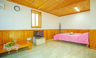 Hwayang Gyegok Domyeongsan Pension