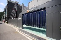 그무인텔 진상역 주변 호텔