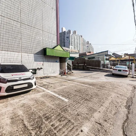 Wonju Cheongsaekjang Motel Отели рядом с достопримечательностью «Стадион Вонджу»