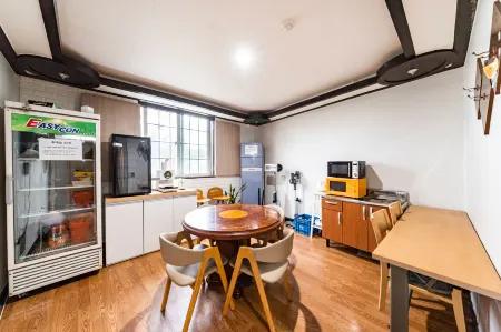 Gongju White Castle Отели в г. Конджу