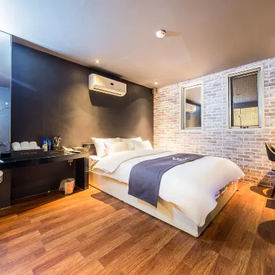 Cogora Hotel Các khách sạn gần Ga Bupyeong
