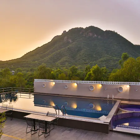 Bamboo Saa Resort & Spa - Udaipur