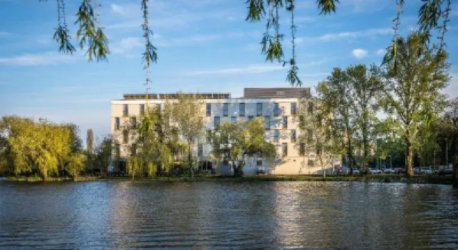 베스트 웨스턴 플러스 레이크사이드 호텔  호텔