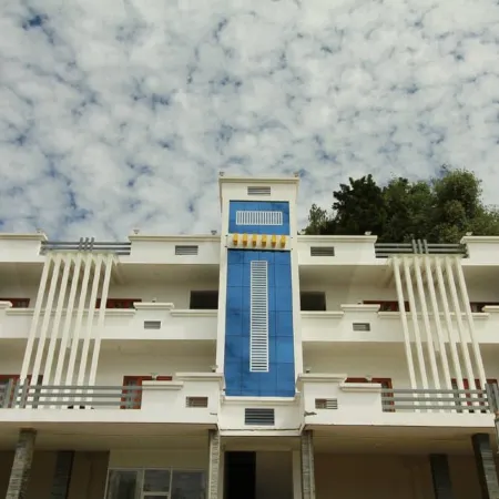 Pine Hill Suites
