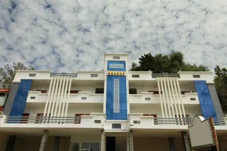 Pine Hill Suites Отели в г. Нилгири