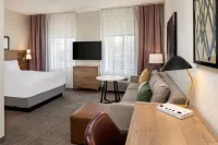 Staybridge Suites MPLS-MAPLE GROVE/ARBOR LAKES by IHG Hotels in Rogers