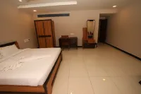 Hotel Golden Gateway Hotels in Vellore
