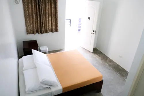 Purple Residences Hotels in Pili