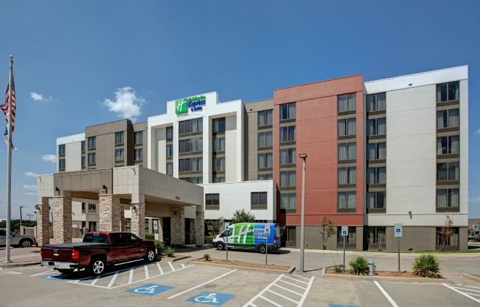 홀리데이 인 익스프레스 호텔 & 스위트 DFW 공항 남쪽 바이 IHG