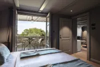 San Canzian Hotel & Residences - Small Luxury Hotels of the World - Balkoner