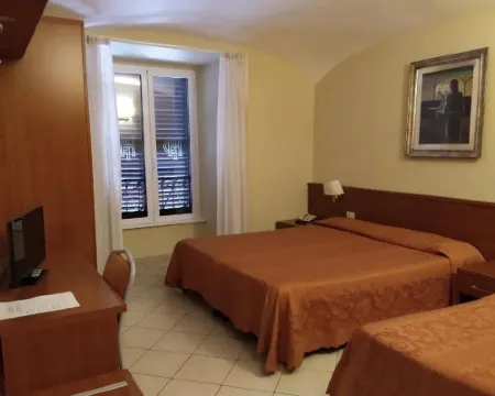 โรงแรมพริสซิลลา โรงแรมในโรม