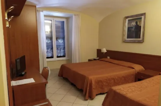 โรงแรมพริสซิลลา โรงแรมใกล้พิพิธภัณฑ์บอร์เกเซ