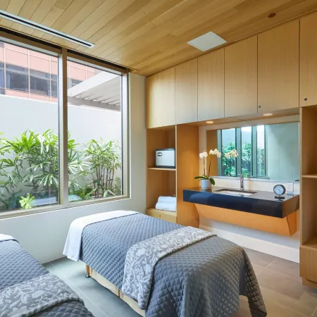 Renaissance Honolulu Hotel & Spa