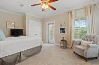 Just Beachy at Arborgate Hotel dekat Johnson Beach