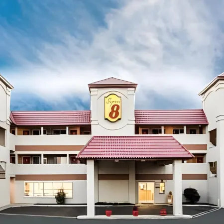 Super 8 by Wyndham Fernley