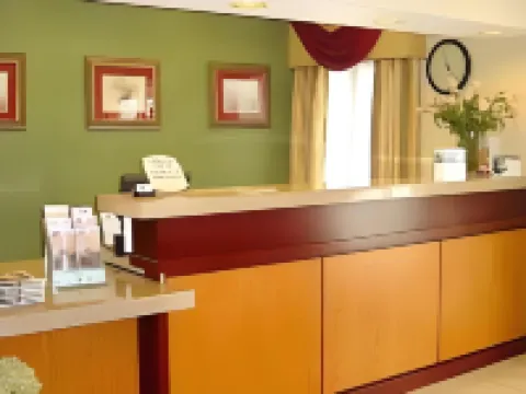 Fairfield Inn & Suites Peru Hotels in Peru