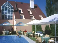 Benica - Pools