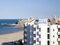 Hotel Mistral - Sea View