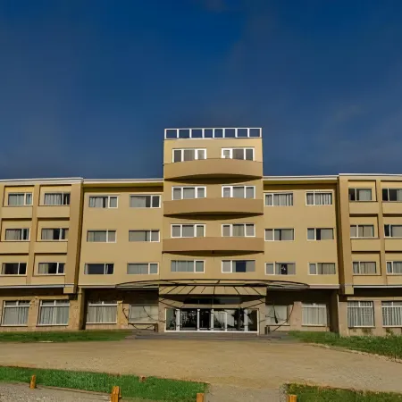 Huinid Pioneros Hotel
