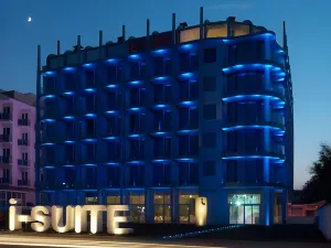 I-Suite Hotel