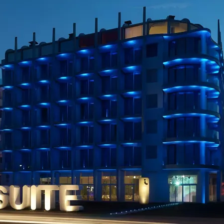 I-Suite Hotel