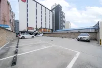 The Groove Gunsan Hotel - parking