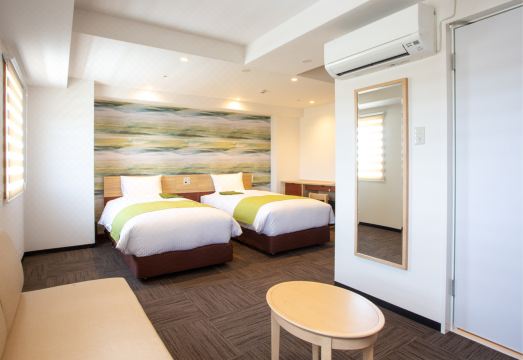 구레타케 인 프리미엄 후쿠로이 에키마에