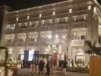 HB Klyde Premier Hotels in Bhensia