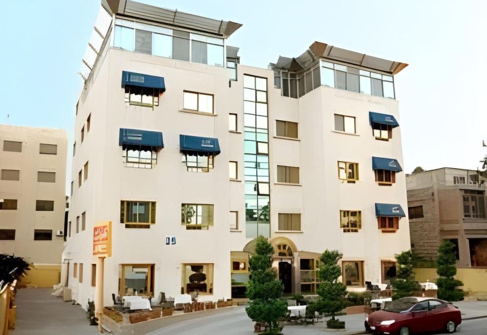 hotel overview picture