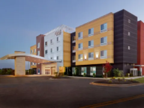 Fairfield Inn & Suites Locust Grove I-75 South Hotels in Henry County