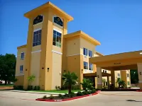 La Quinta Inn & Suites by Wyndham Jacksonville TX Hotels in Jacksonville