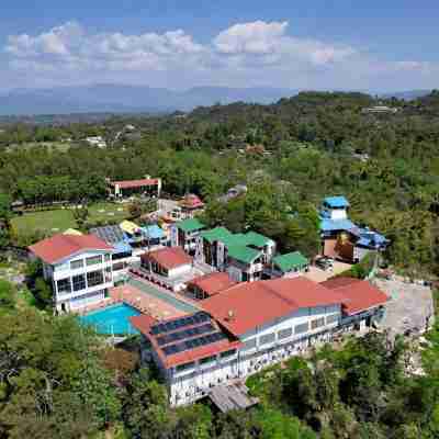 Hunky Dory Resort and Spa Hotel Exterior