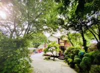 Danyang Saemgol Mountain Pension