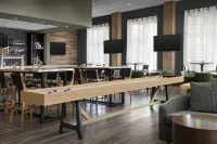 Embassy Suites by Hilton Portland Hillsboro, Oregon - bar