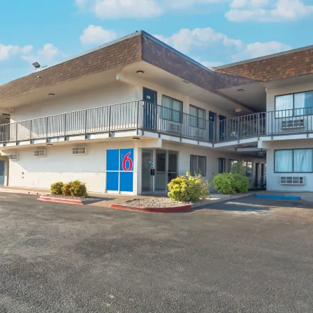 Motel 6 Del Rio, TX