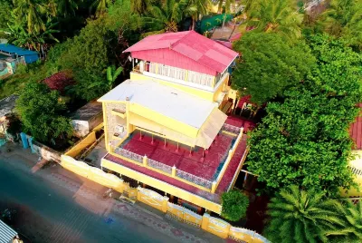 Royal House and Park Hotels near Sri Thiruvidaikazhi Kandan Temple