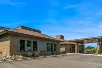 Best Western Okemos/East Lansing Hotel  Suites