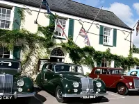 Castle Lodge Wilton Hotels in 