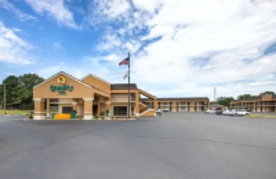 Quality Inn of Paris, TN