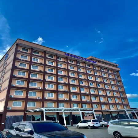 SM Tower Hotel and Convention Berau Отели рядом с достопримечательностью «Парагола Батумианг»