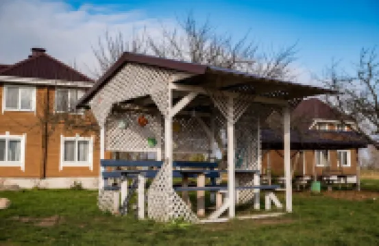 克韋特基·亞布林尼旅館 酒店