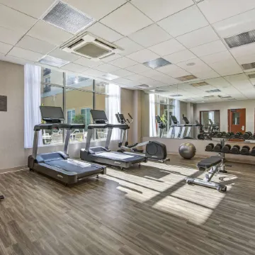 Hyatt Place Riverside Downtown