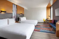 Aloft Jacksonville Tapestry Park - parking