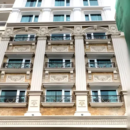 Bellevue Hotel Отели рядом с достопримечательностью «Хончонг»