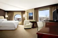 Sheraton Hotel Newfoundland Các khách sạn gần Memorial University of Newfoundland