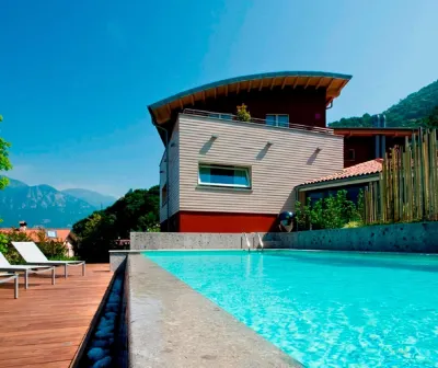Lake Hotel la Pieve Các khách sạn ở Lovere