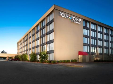 Four Points by Sheraton Kansas City Airport