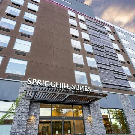 SpringHill Suites Colorado Springs Downtown Отели рядом с достопримечательностью «Витрина Симпич»