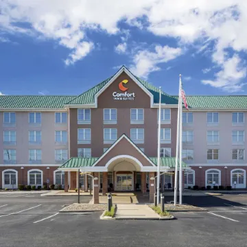 Comfort Inn & Suites Cuyahoga Falls - Akron