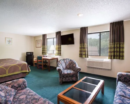 Super 8 by Wyndham Salem VA セーレムのホテル